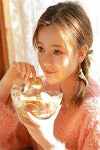 钱多多女主角